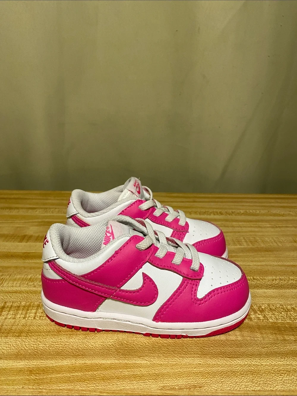 Nike Dunk Low Toddlers Pink White Sneakers size 8c